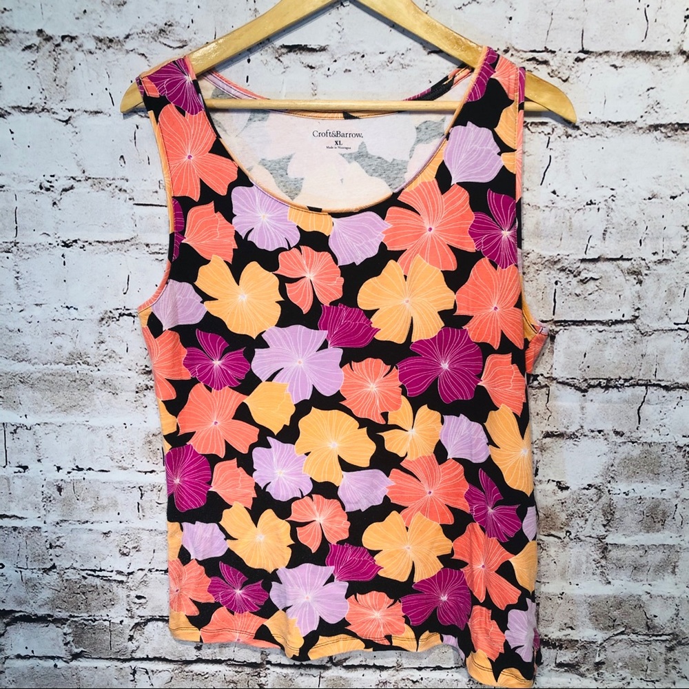Women’s Sleeveless Floral Tank Top, Size XL